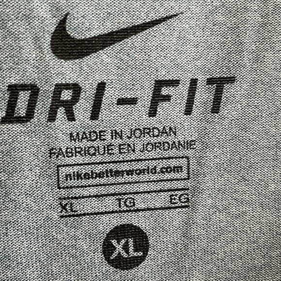 Nike Dri-Fit XL Short Sleeve Crewneck Athletic Shirt - Picture 7 of 11